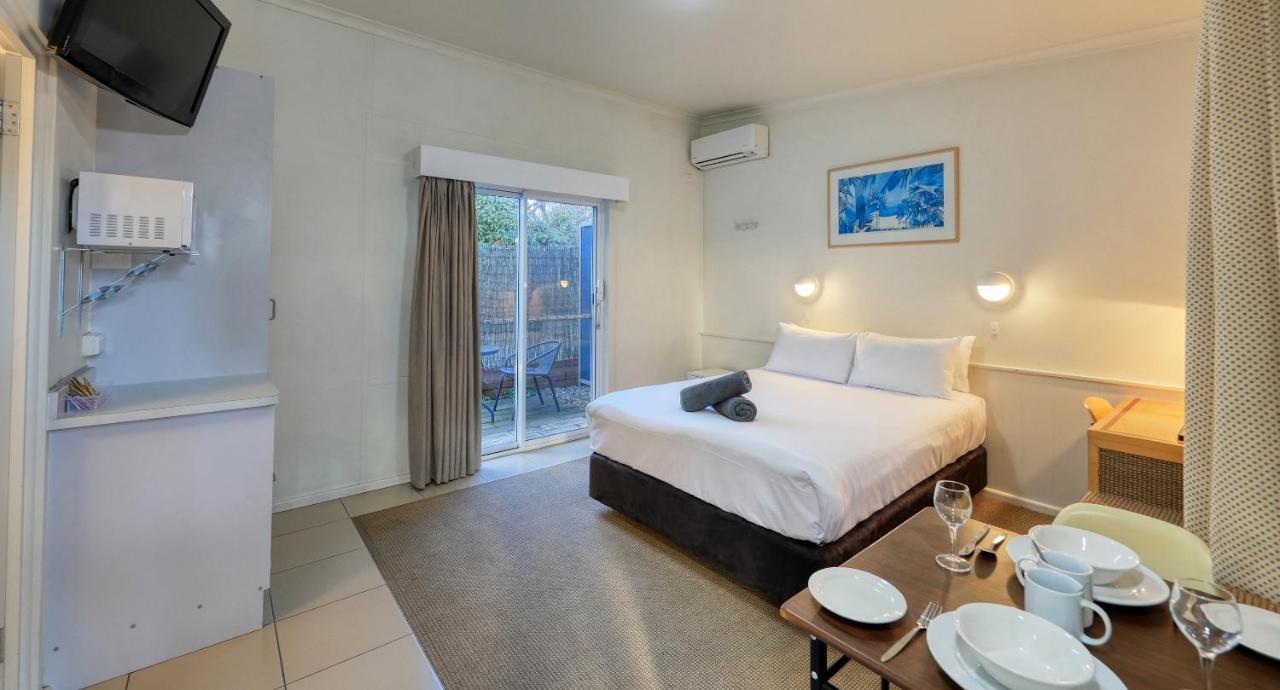 Hamilton Hume Motor Inn Yass Extérieur photo