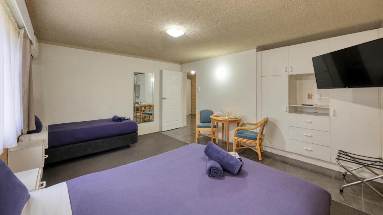 Hamilton Hume Motor Inn Yass Extérieur photo