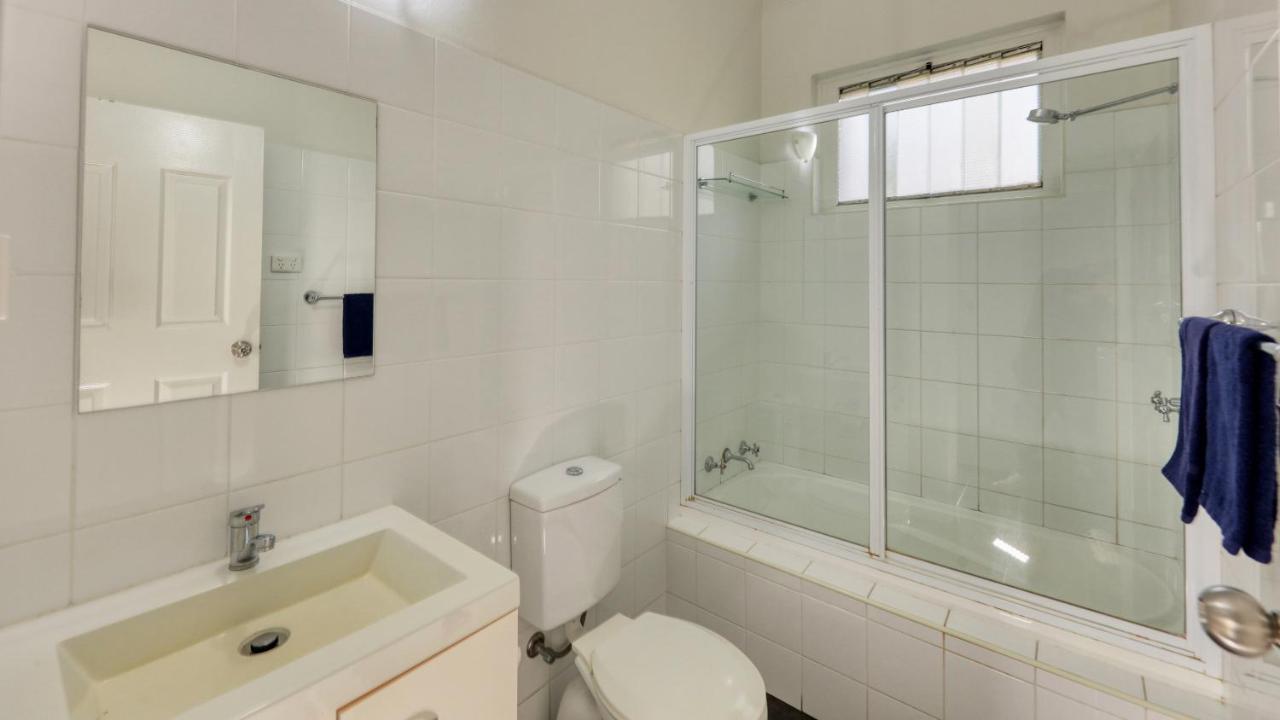 Hamilton Hume Motor Inn Yass Extérieur photo